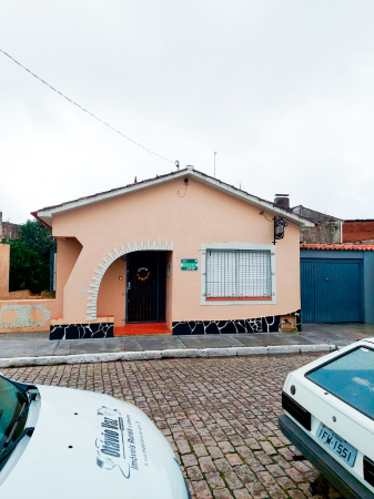 Casa bem localizada