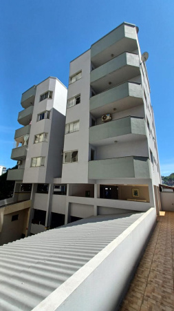 Apartamento no 4° Andar no Centro de Concórdia à Venda!