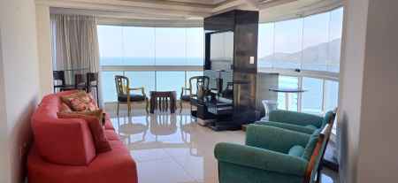 Apartamento frente mar para locação anual