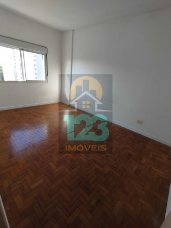 Apartamento Reformado de 54m² com 2 dorms e garagem