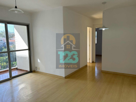 Apartamento de 50m², 2 dorms e condomínio